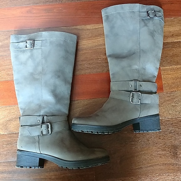 simply vera wang black boots